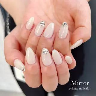 ネイル nailsalon Mirrorのネイルデザイン