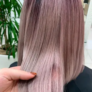 ミディアム カラー ウスイ ハルカのヘアスタイル