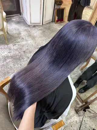 ロング カラー 透明感ワンカラー/ AKARIのヘアスタイル
