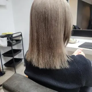 セミロング 安永 結菜のヘアスタイル