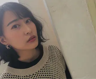 ミディアム 小林 愛花のヘアスタイル