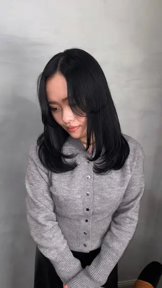 セミロング ﾔﾏｼﾀ ﾘﾘのヘアスタイル