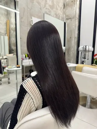 ロング 関川 奈摘のヘアスタイル