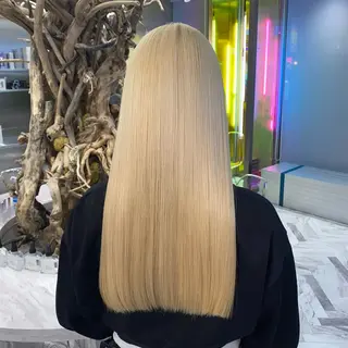 ロング クルミ/ 💕ワンホンネイルのネイルデザイン