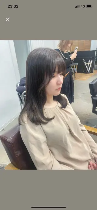 ミディアム カラー RIN／韓国ヘア レイヤーカットのヘアスタイル