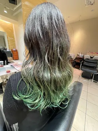 セミロング カラー NINE+/代表 ブリーチ特化型サロンのヘアスタイル