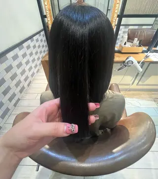 ミディアム カラー イケハラ ナナミのヘアスタイル