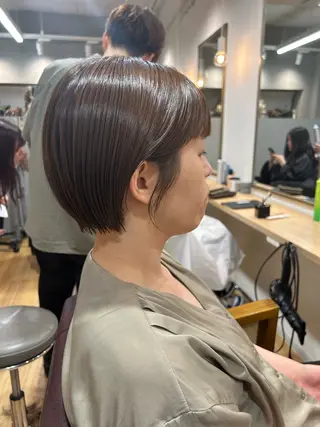 ショート noa  🦋 ブリーチ/暖色のヘアスタイル