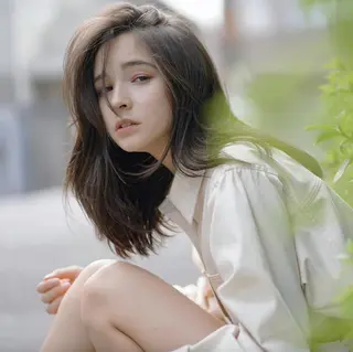 カラー ロング N° aria 三軒茶屋のヘアスタイル