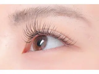 マツエク・マツパ 艶カラー🩵中久保 舞優🩵のヘアスタイル