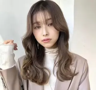 カラー 冬の透明感暗髪❄️ トレンドカラー❄️のヘアスタイル