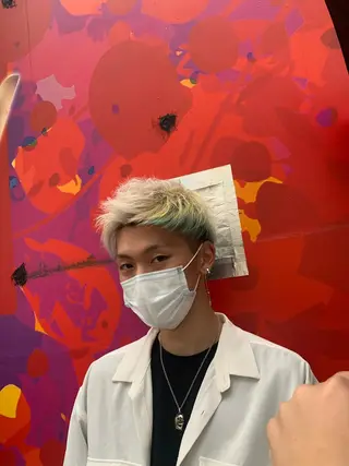 ショート カラー メンズ IwAsh中山所属・✂︎中山ブリーチ・ パーマ✂︎露木智也のヘアスタイル