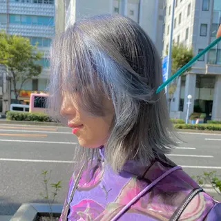 ミディアム カラー 梅田ハイトーン チダ ヒナノのヘアスタイル