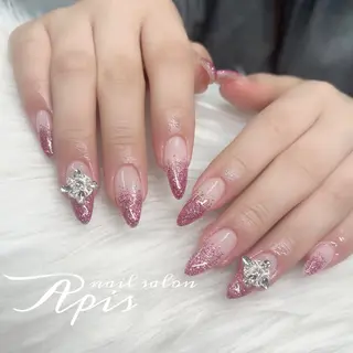 ネイル nailsalon Apis所属・Apis manakaのネイルデザイン