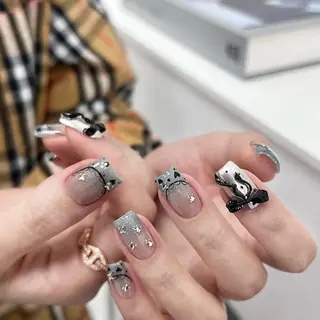 ネイル Iris Nail所属・akige akigeのネイルデザイン