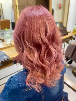 セミロング 話題の技術✨lore 店長タカハシ　ケントのヘアスタイル