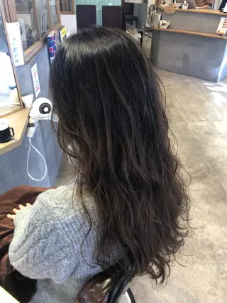 ロング カラー ブリーチカラー🌈 石垣翔太のヘアスタイル