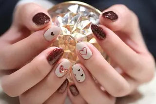 ネイル ママリンド　志村坂上店所属・しみ えんのネイルデザイン