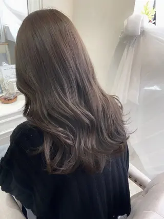 セミロング カラー N° uairo 川崎店【ユアイロ】のヘアスタイル