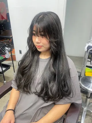 ロング カラー RIN／韓国ヘア レイヤーカットのヘアスタイル