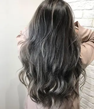 セミロング トップスタイリスト 江口 稜亮のヘアスタイル