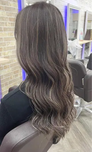 セミロング カラー ヘアアレンジ 枝毛カット&髪質改善 満足NO.1岡しゃんのヘアスタイル