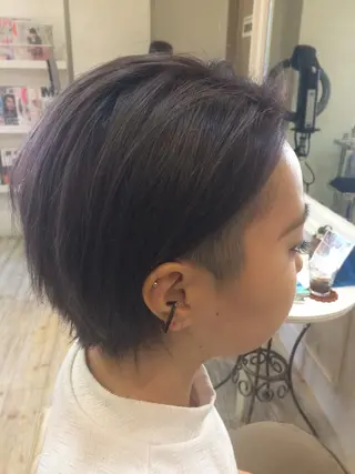 ショート カラー 平内 賢人のヘアスタイル