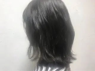 ミディアム カラー 【Uneユヌ】菊地 春那のヘアスタイル