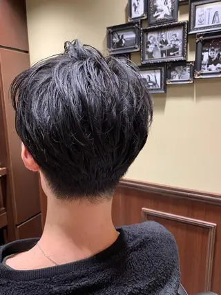 ミディアム メンズ HIROGINZAプレミアムバーバー赤坂店所属・田中 千恩のヘアスタイル