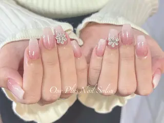 ネイル One Plus Nail Salonのネイルデザイン
