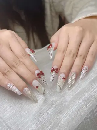 ネイル Lee Nailsのネイルデザイン