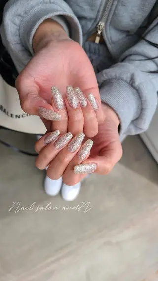 ネイル and Nのネイルデザイン