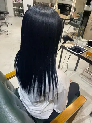 ロング カラー 鈴木 美紅のヘアスタイル