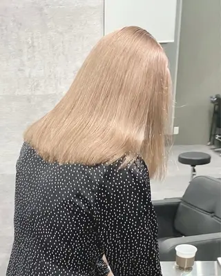 ミディアム カラー SEINA️️/烏丸 ブリーチ/ハイトーンのヘアスタイル