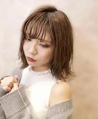 ミディアム カラー est hair &beautyのヘアスタイル