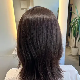 ミディアム カラー 中野渡 真利那のヘアスタイル