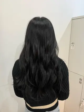 ロング カラー ヘアアレンジ FENICE on the beach所属・タニ ヒナタのヘアスタイル