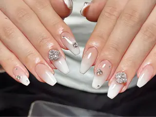 ネイル J&C Nail Salon吉祥寺所属・YU KIのネイルデザイン