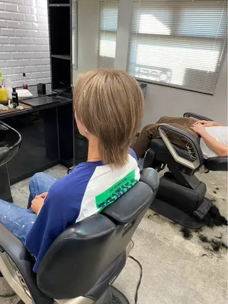 カラー メンズ 神谷 倖平のヘアスタイル