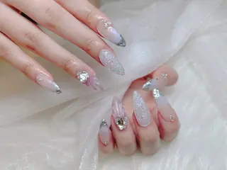 ネイル Piacere所属・Piacere 絵美のネイルデザイン