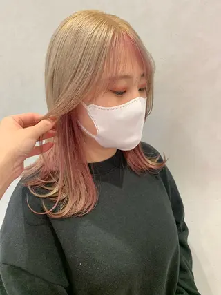 ミディアム カラー ヘアアレンジ ayumi🌈 インナーカラー🌈のヘアスタイル