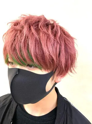 ミディアム 倉林隆一🐈 ダブルカラー/艶髪のヘアスタイル