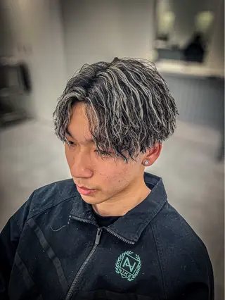 ショート カラー パーマ メンズ パーマ特化/鶴田 来夢のヘアスタイル