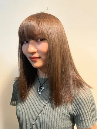 セミロング 愛瑠奈 erunaのヘアスタイル