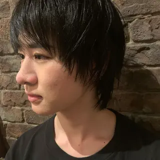 ショート メンズ FLOWERS所属・ウルフ、レイヤー 、メンズカットSHOのヘアスタイル