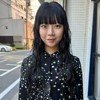 ロング パーマ Lilu しずくのヘアスタイル