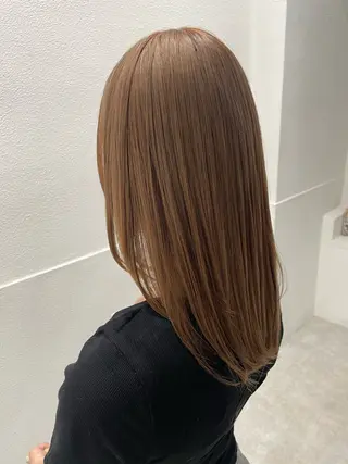 ミディアム カラー CoCooN amiのヘアスタイル