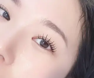 マツエク・マツパ 眉×まつげ専門店 ate ohの眉毛・アイブロウイメージ