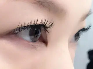 マツエク・マツパ 岡田詩織 MODE Ks松原店のヘアスタイル