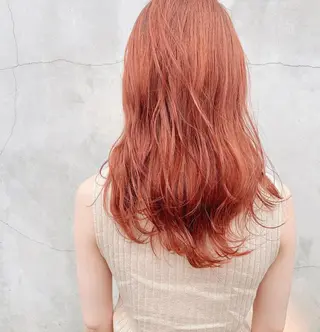 ロング カラー パーマ ヘアアレンジ ネイル マツエク・マツパ 暖色系/透明感 治野心のヘアスタイル
